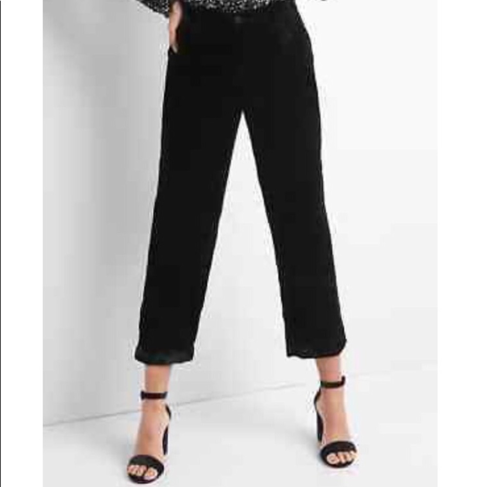 Brand NWT Gap Velvet Crop Girlfriend Pants